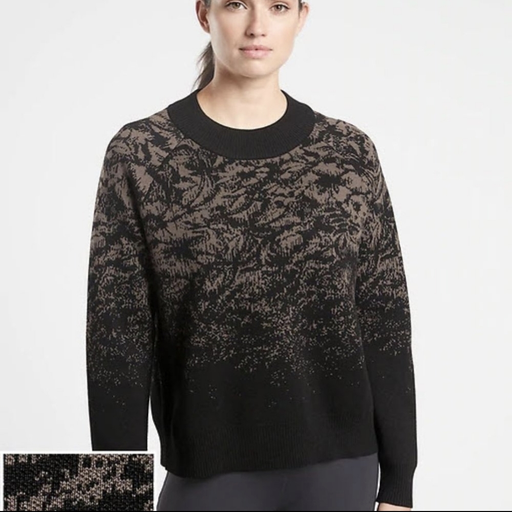 Athleta Jacquard Merino Wool Crew Sweater Medium Frosted Floral Charcoal Grey